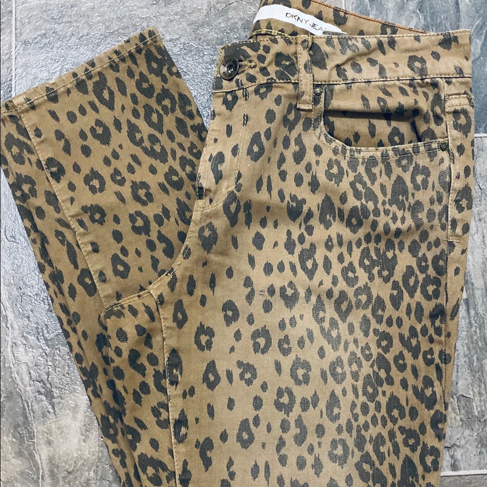 Leopard print skinny jegging size 12